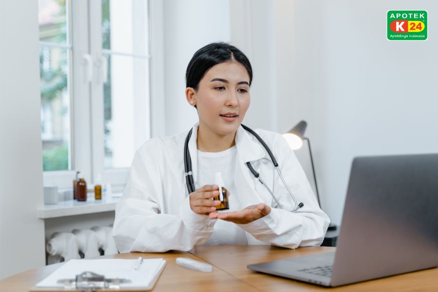 Apa Bisnis yang Cocok untuk Dokter? Apotek Jadi Salah Satunya!